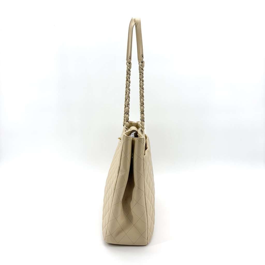 Chanel Quilted Chain Shoulder Tote Bag Beige Lambskin Gold Hardware Beige Leather Good - Inside View