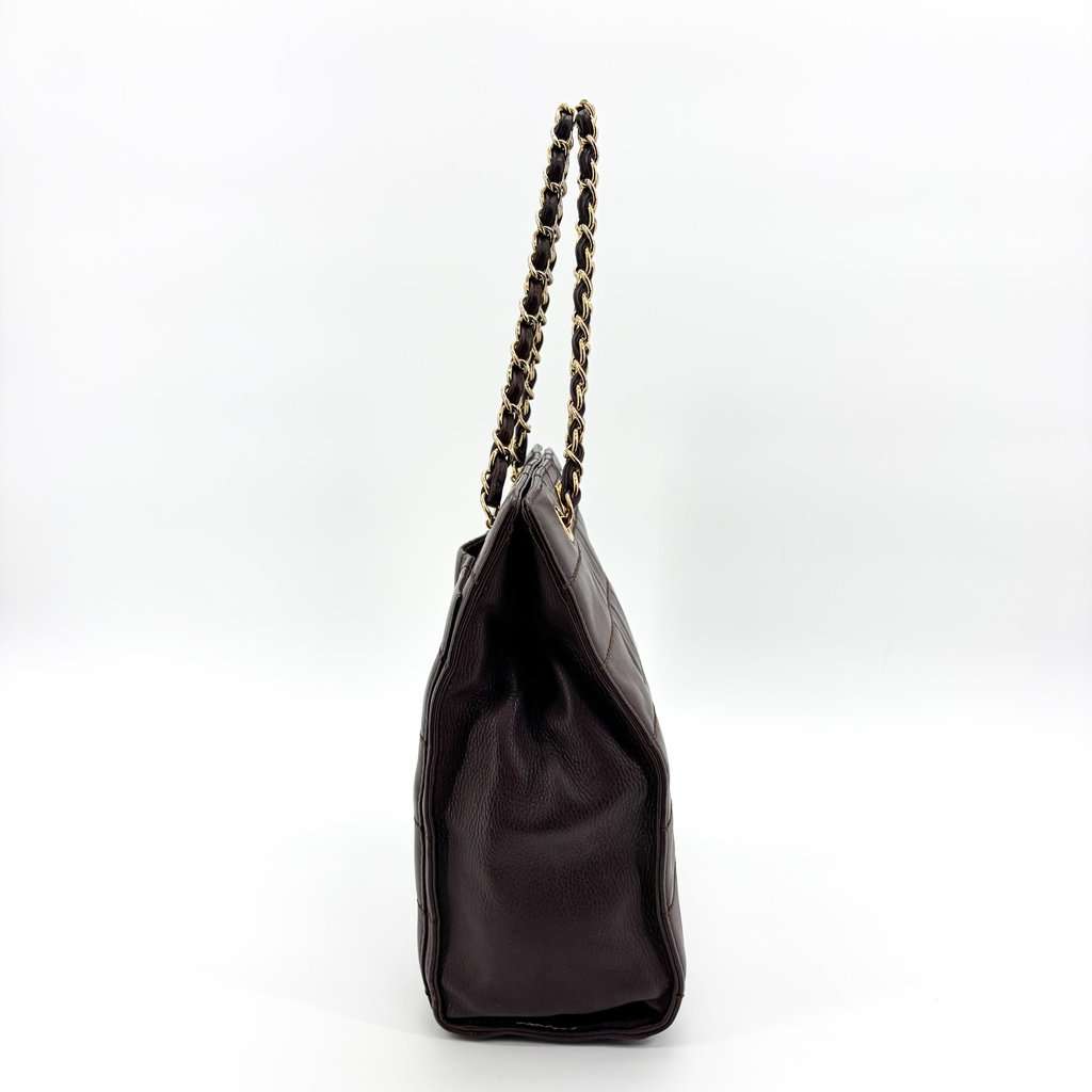 Chanel Chocolate Bar Chain Shoulder Bag Dark Brown Gold Hardware Brown Leather Good - Model View