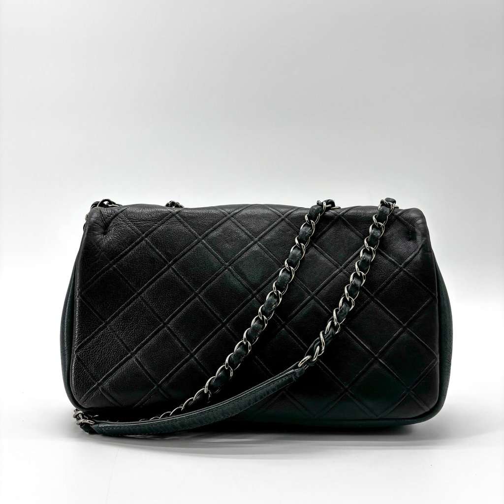 Chanel Vintage Classic Single Flap Bag Medium Lambskin Black Silver Hardware Black Leather Good - Inside View