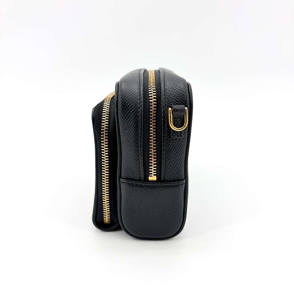 Dior 30 Montaigne 2-in-1 Pouch Black Grain Calfskin Black Leather Very good - Model View