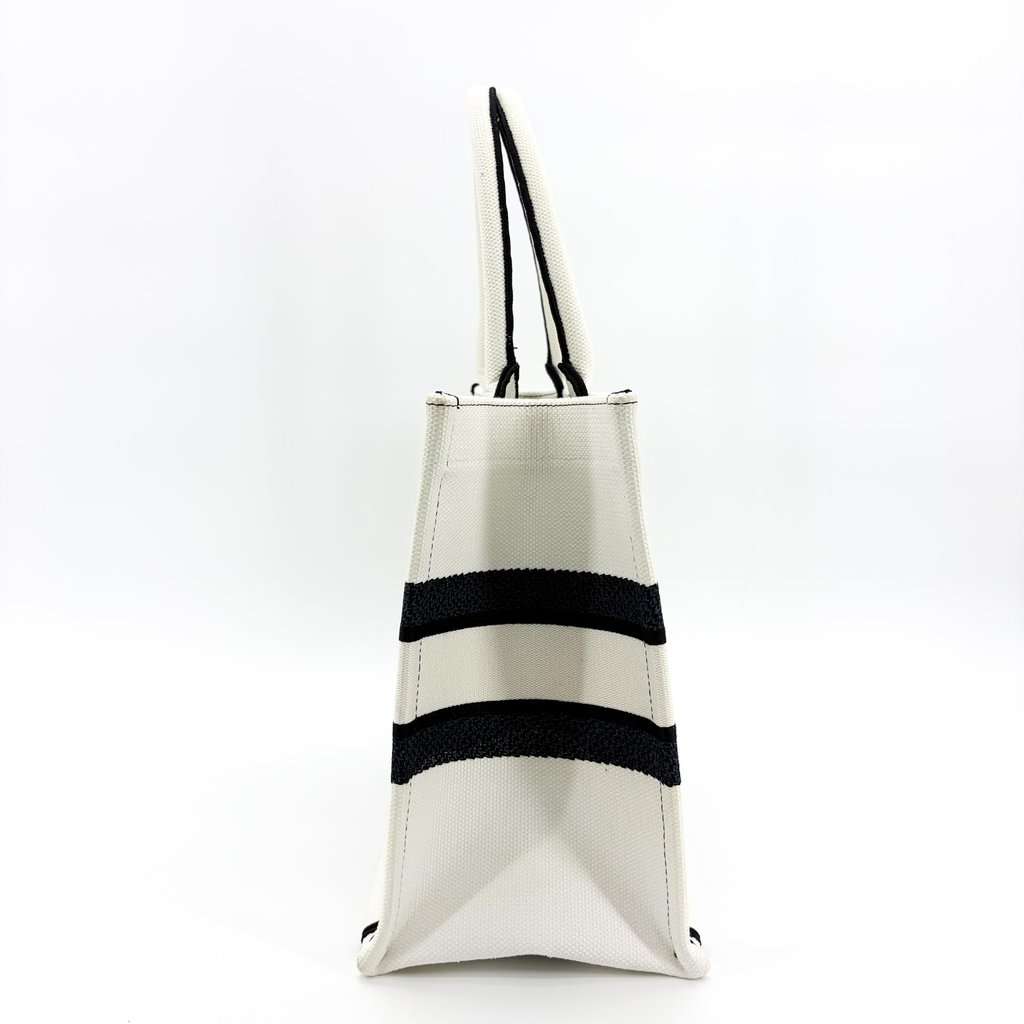 Dior Medium Book Tote Miss Dior White Black Black Canvas Very good - Model View