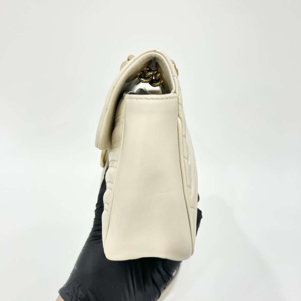 Gucci GG Marmont Small Shoulder Bag White White Leather Fair - Model View