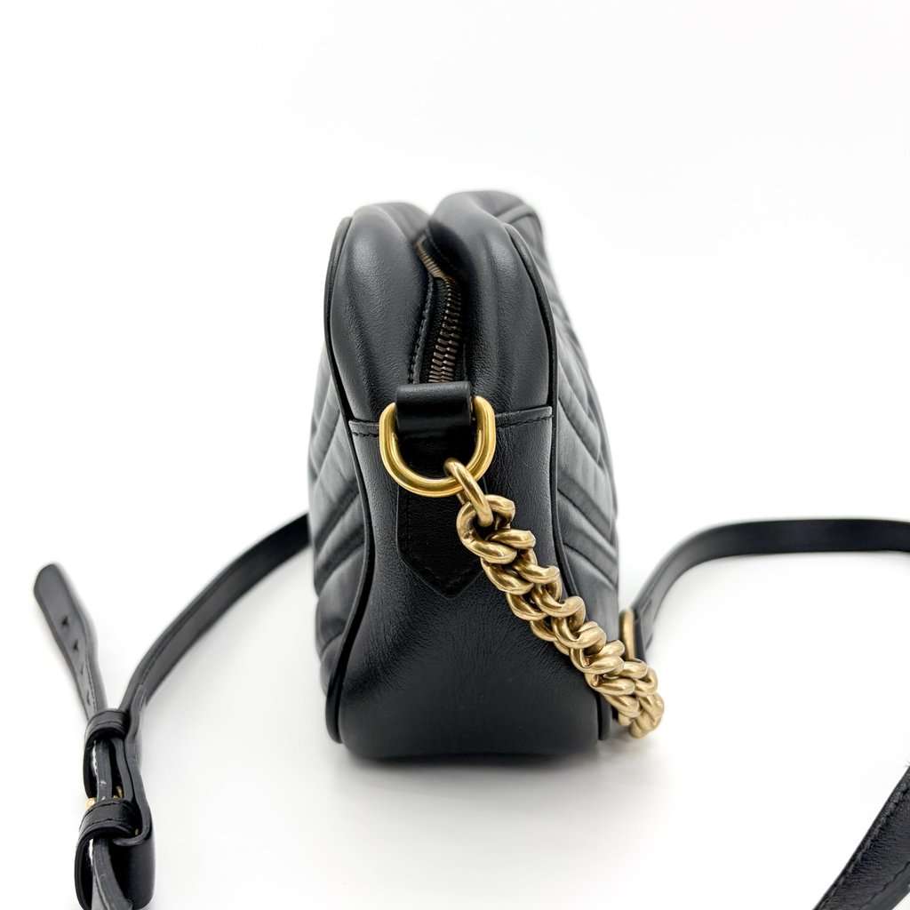 Gucci GG Marmont Small Matelassé Camera Bag Shoulder Bag Black Black Leather Good - Model View
