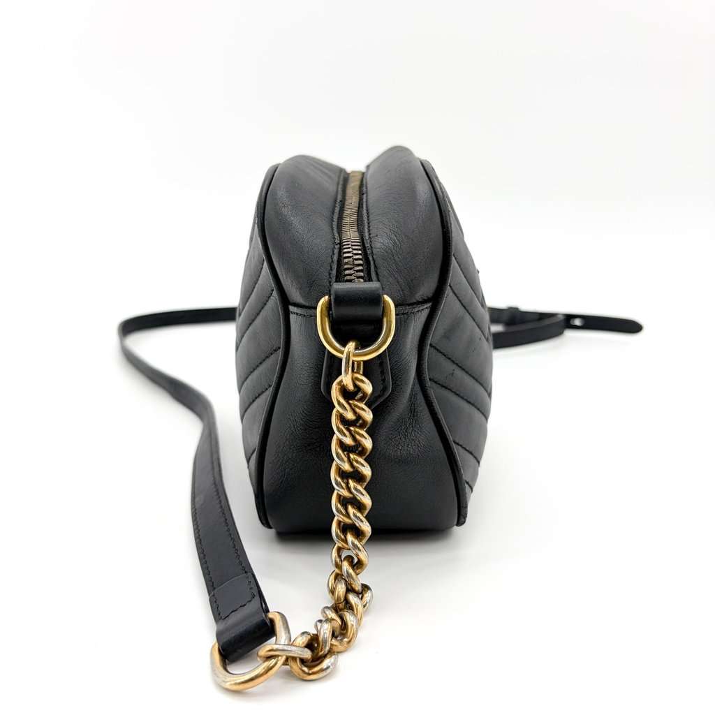 Gucci GG Marmont Small Matelassé Camera Bag Shoulder Bag Black Black Leather Fair - Inside View