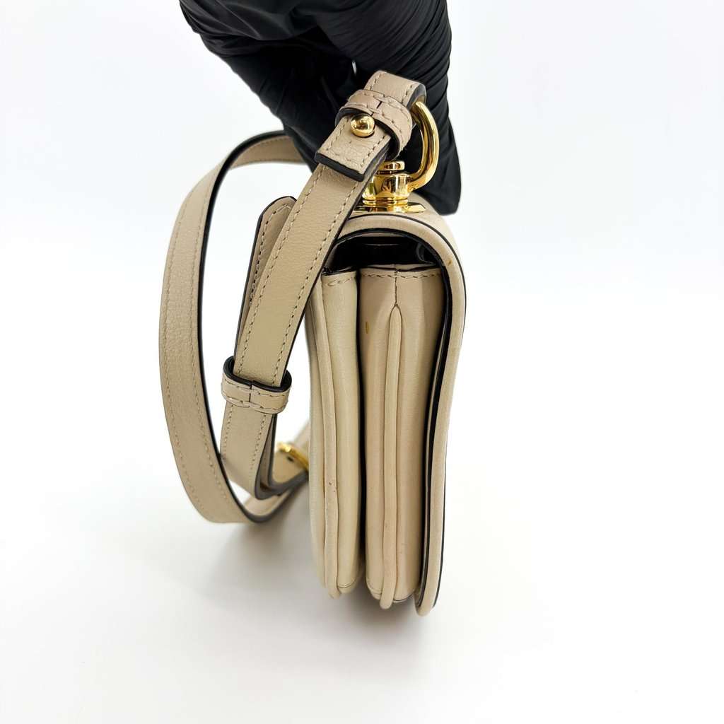 Gucci Blondie Small Shoulder Bag Beige Beige Leather Fair - Box View