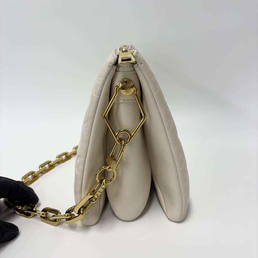 Louis Vuitton Kusang PM Cream M21260 Beige Canvas Good - Inside View