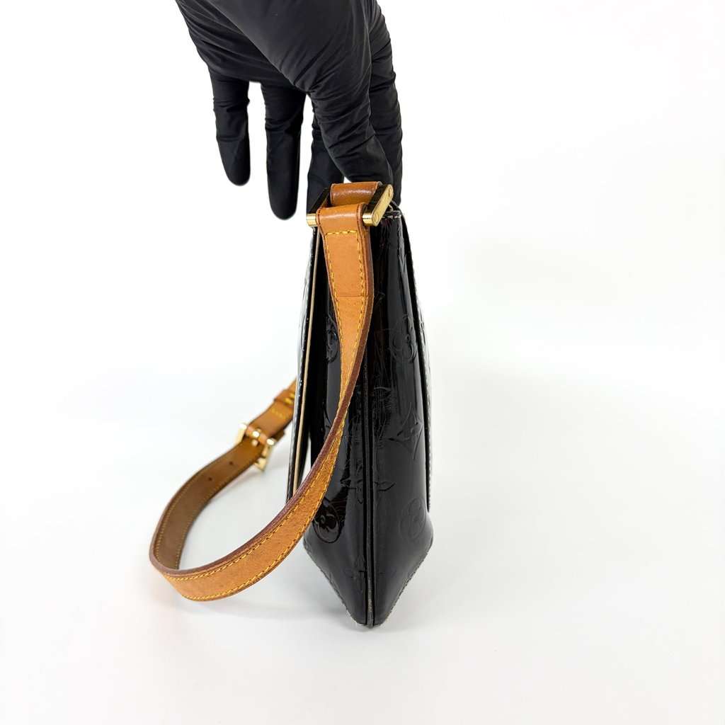 Louis Vuitton Monogram Vernis Thompson Street Black MultiColor Leather Fair - Inside View
