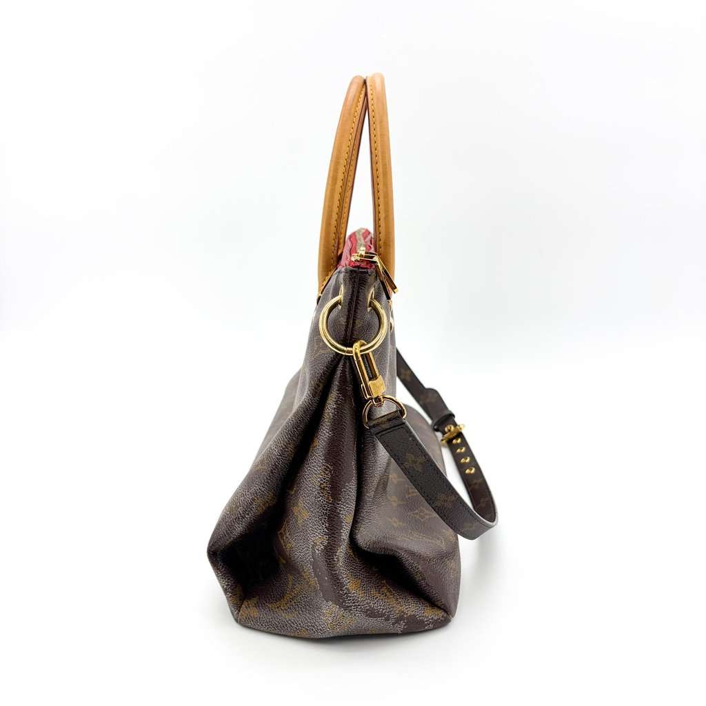 Louis Vuitton Monogram Palace MM Series Brown Canvas Fair - Model View