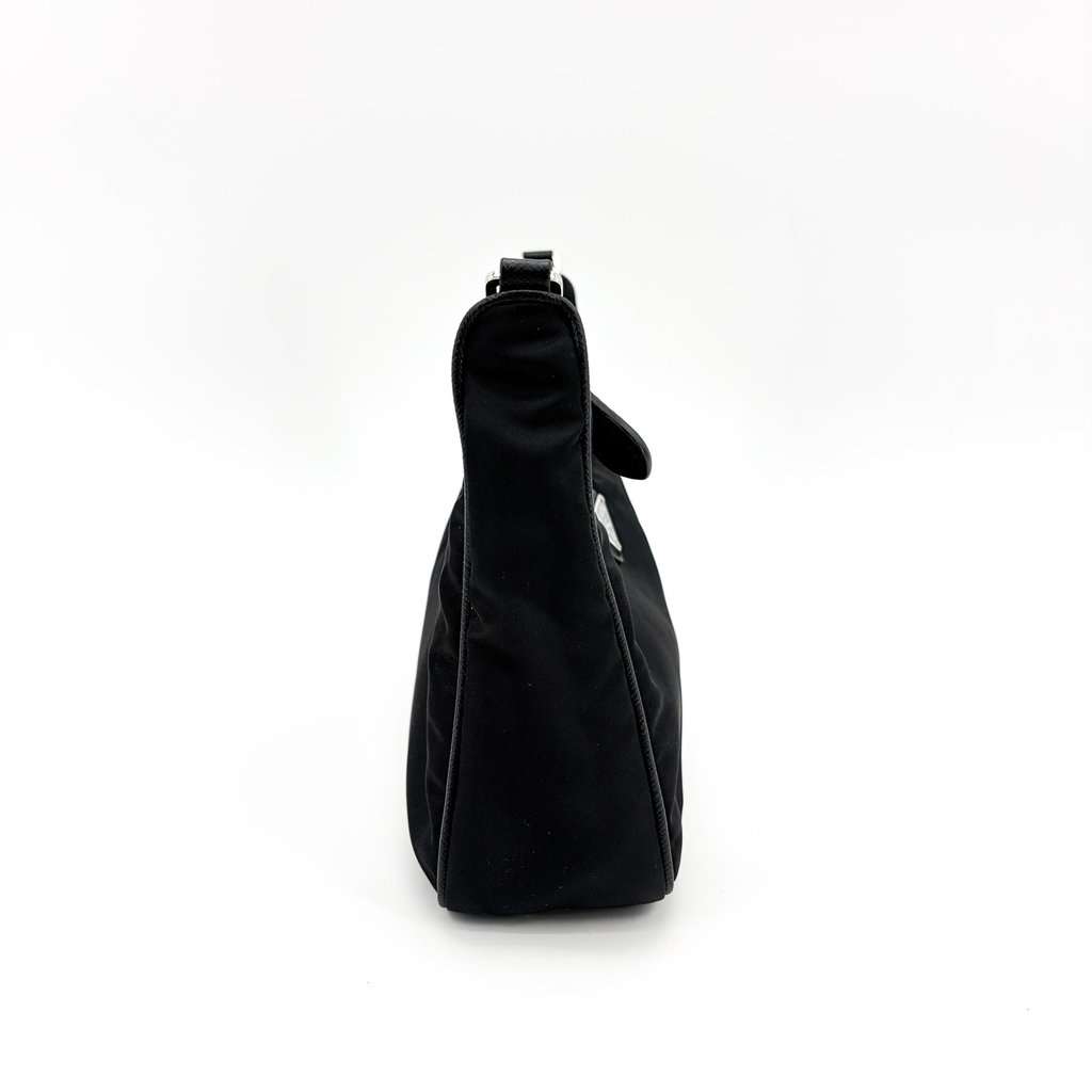 Prada Re-edition 2000 Nylon Mini Bag Black Black Polyamide Good - Box View