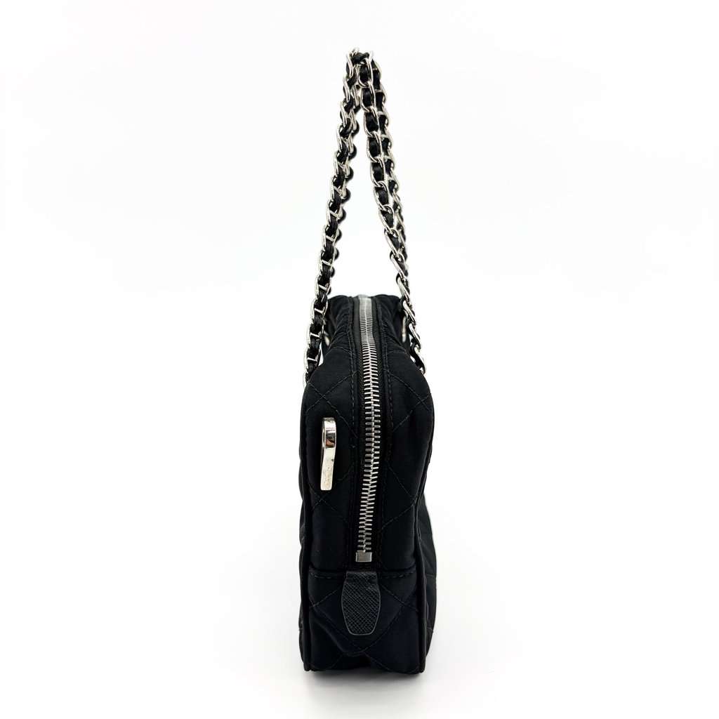 Prada Tessuto Impunturato Quilted Chain Shoulder Bag Black Black Polyamide Good - Model View
