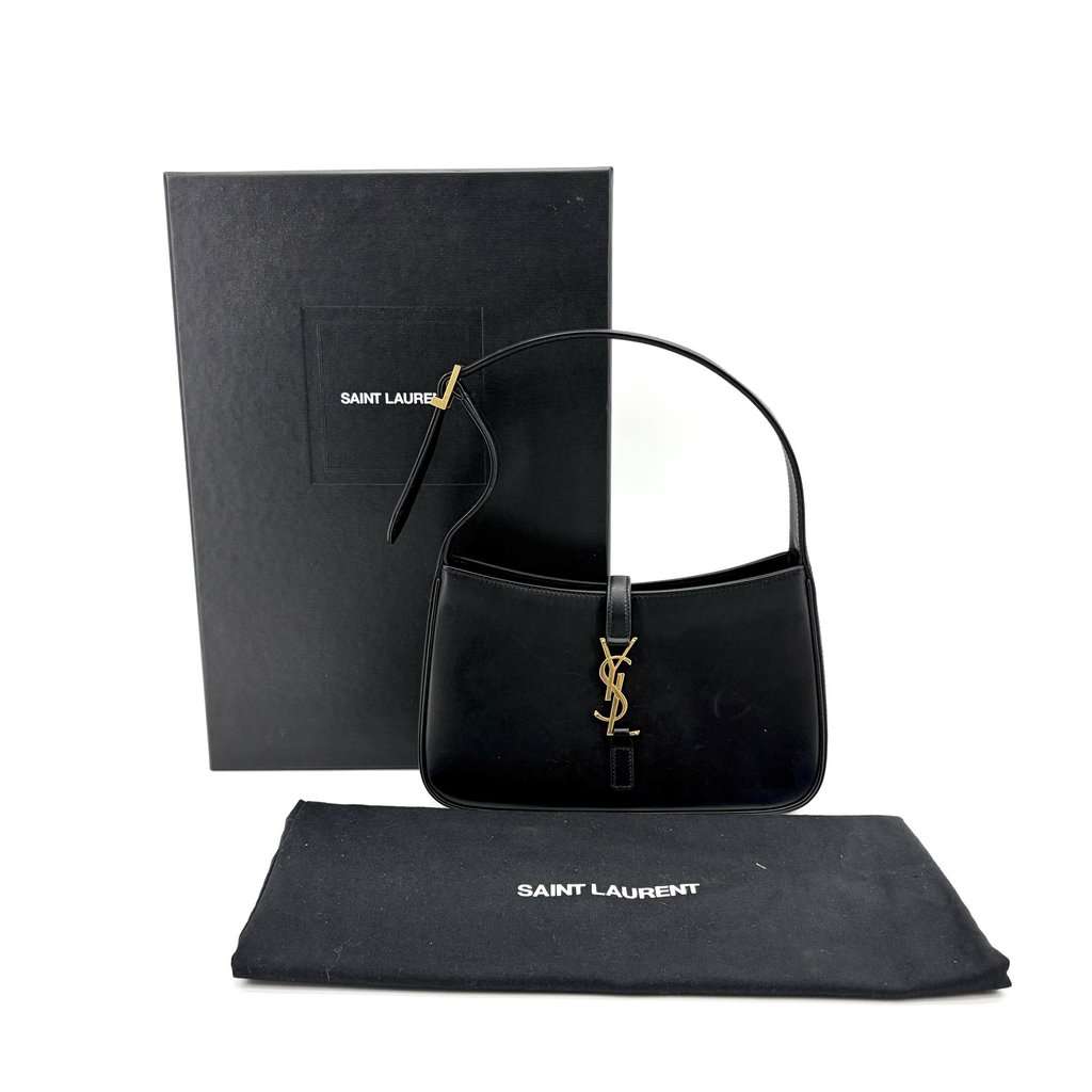 Saint Laurent Le 5 A 7 Hobo Bag Black Black Leather Very good - Back View