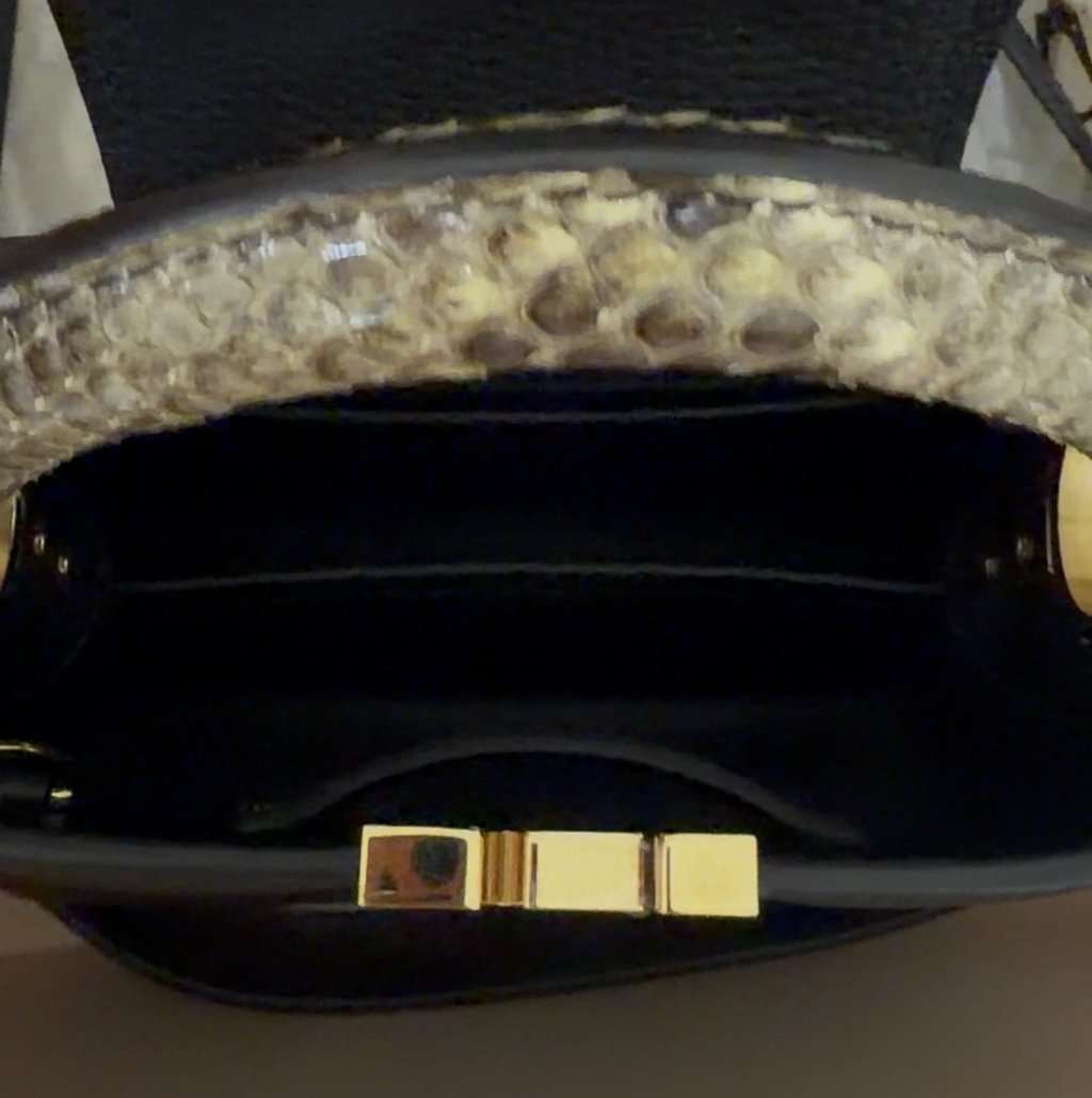 Louis Vuitton Capucines MultiColor Never worn - Inside View