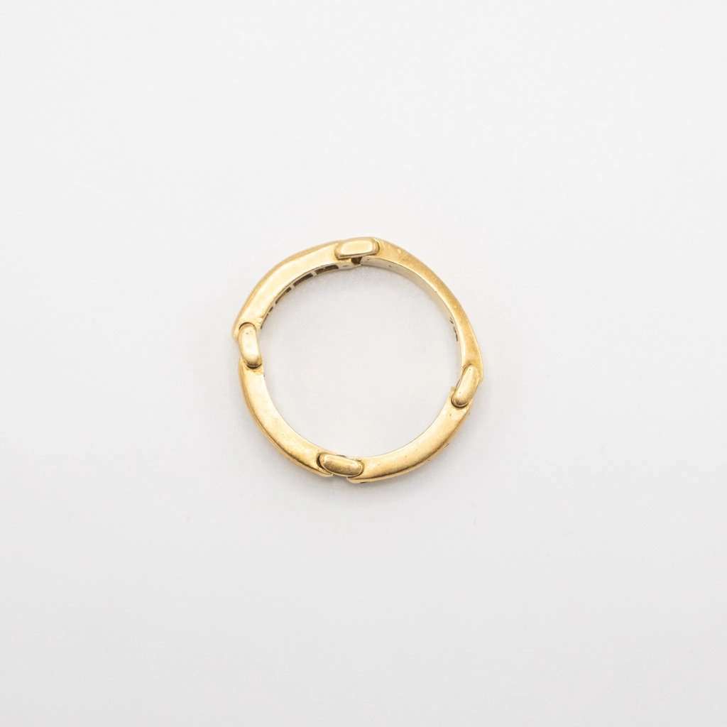 Unsigned Vintage 18K Yellow Gold Ring with Channel-Set Diamonds - '80s Yellow Good - Inside View