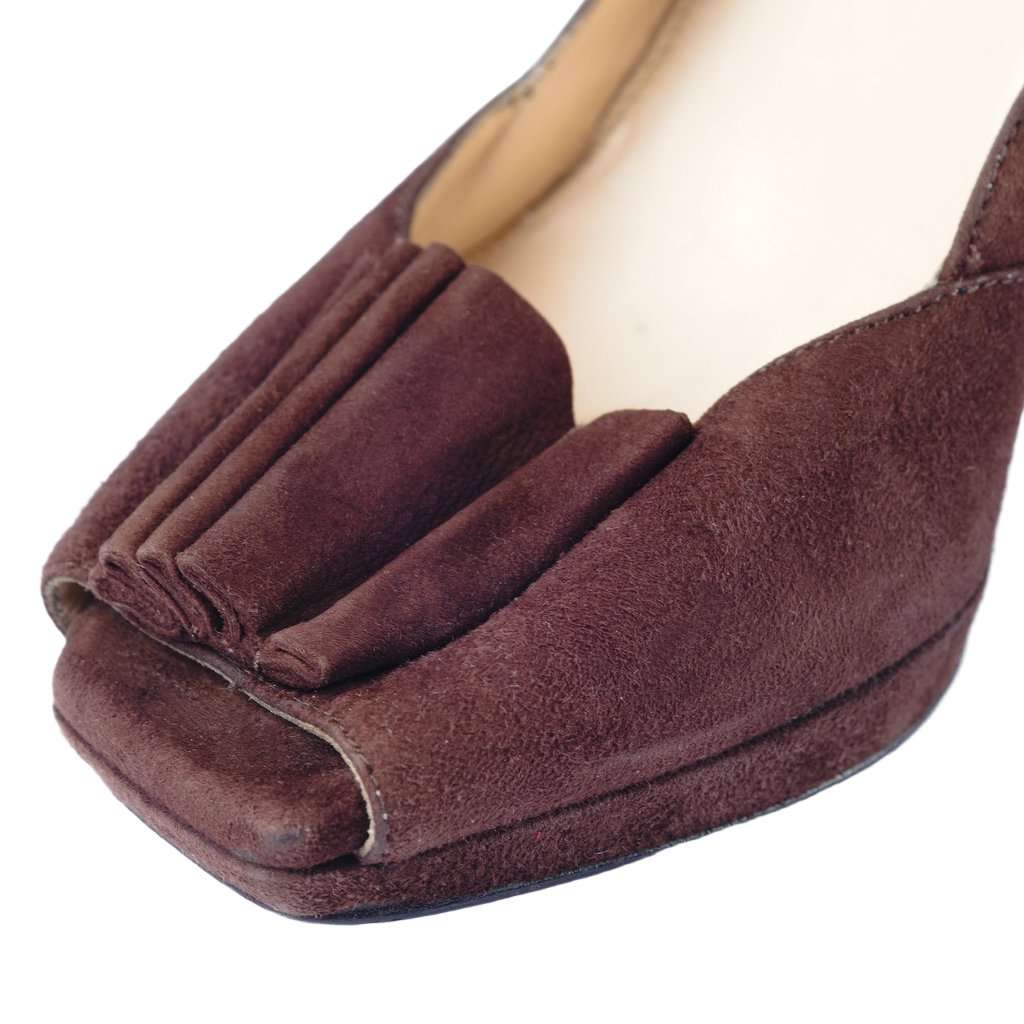 Prada Suede Ruffle Embellishment Pumps - '00s Brown Suede Good - Model View
