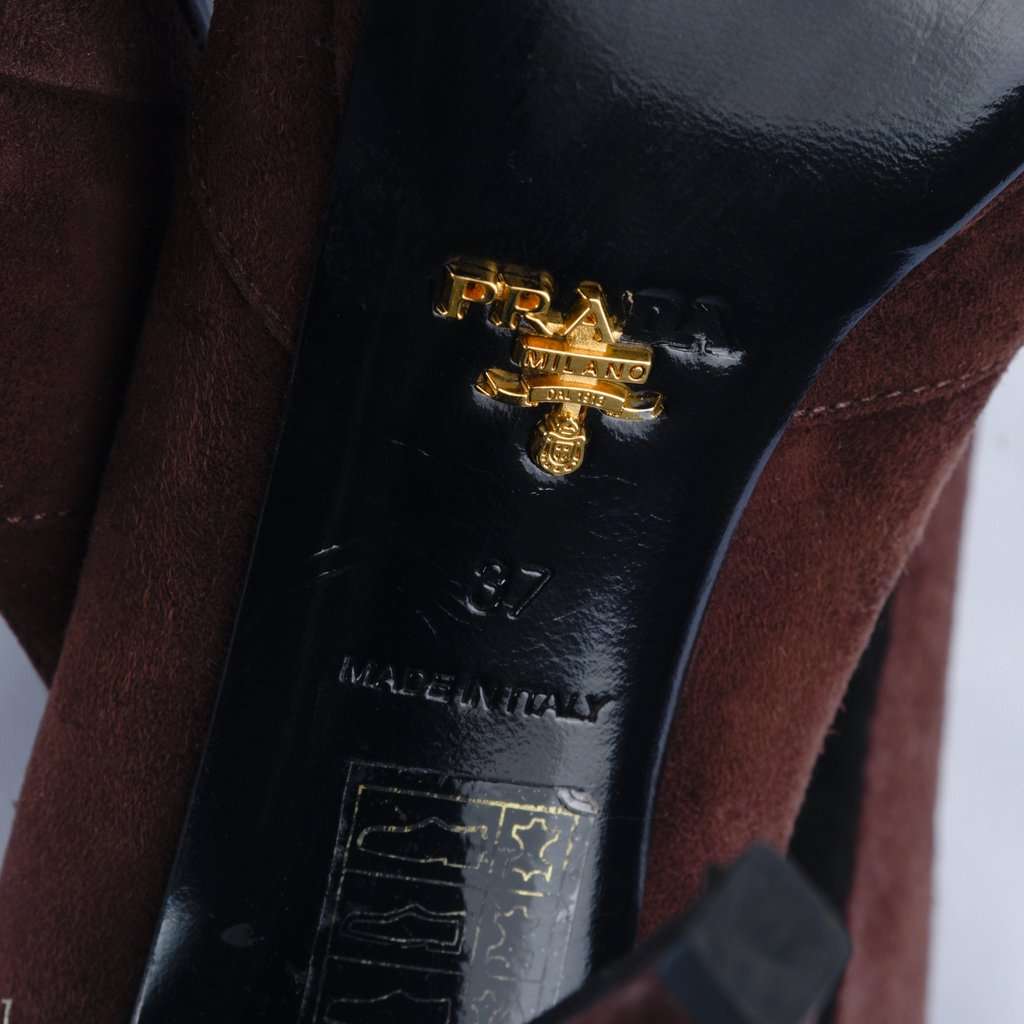 Prada Suede Ruffle Embellishment Pumps - '00s Brown Suede Good - Box View