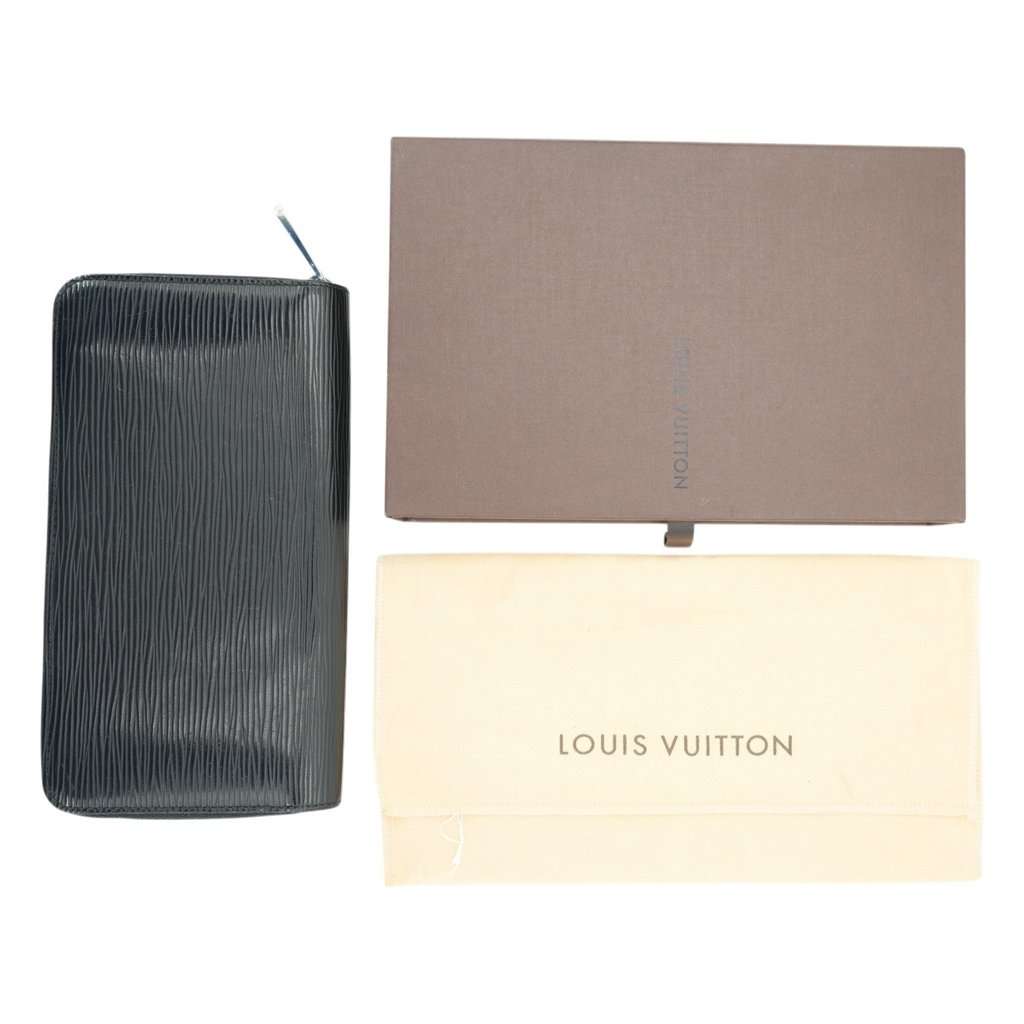 Louis Vuitton Wallet Black Leather Good - Back View