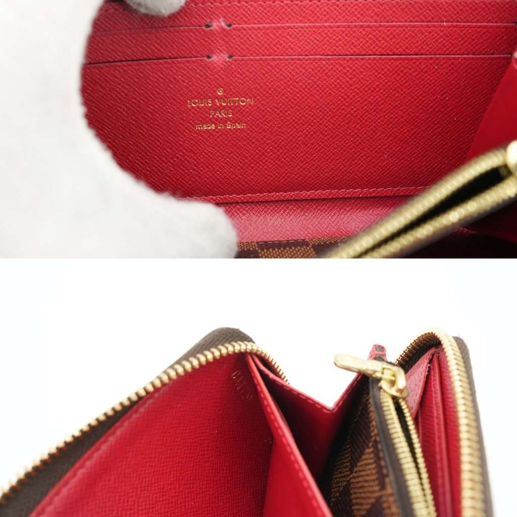 Louis Vuitton Wallet Brown Canvas Good - Model View