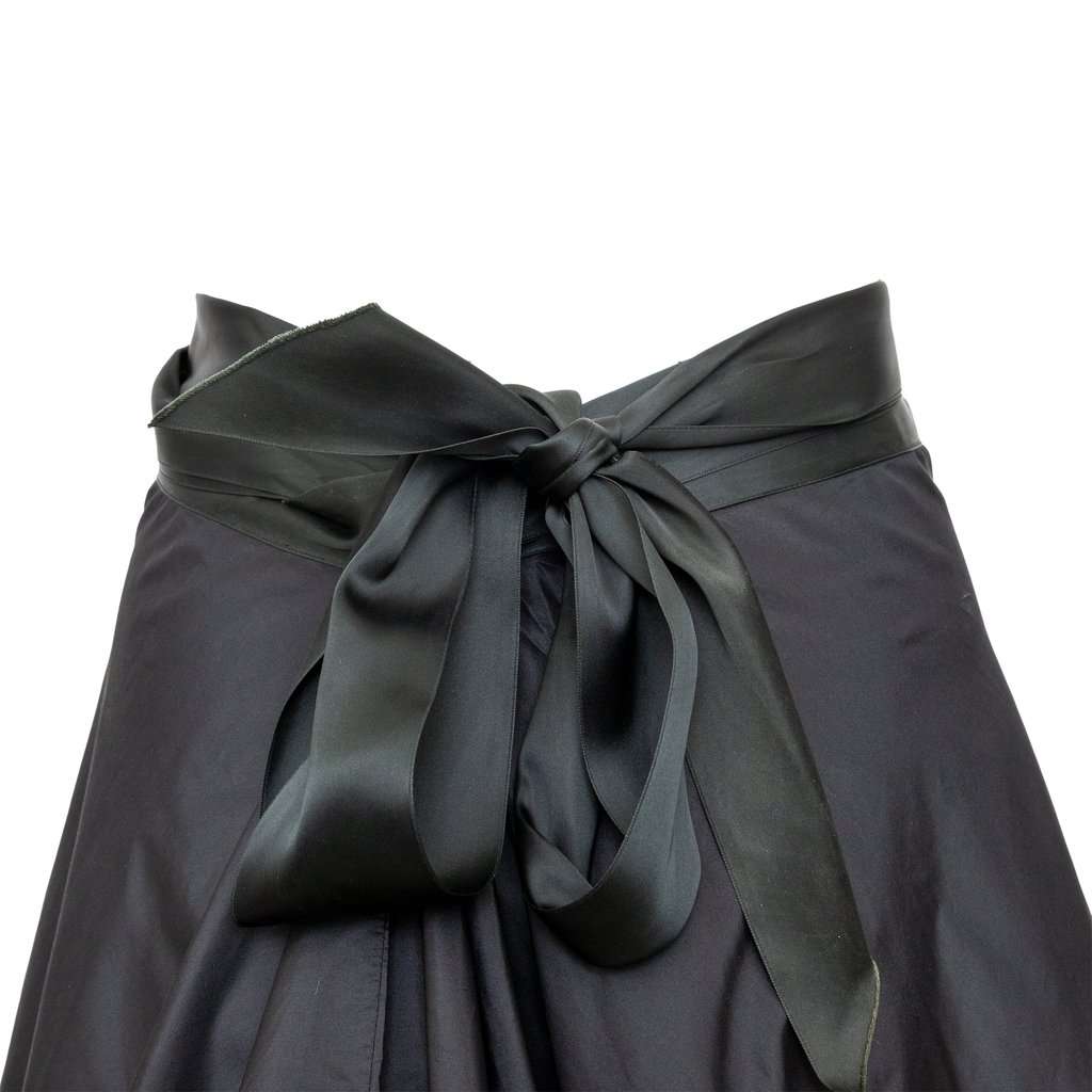 Gianfranco Ferré Skirt - '80s Black Lace Good - Box View