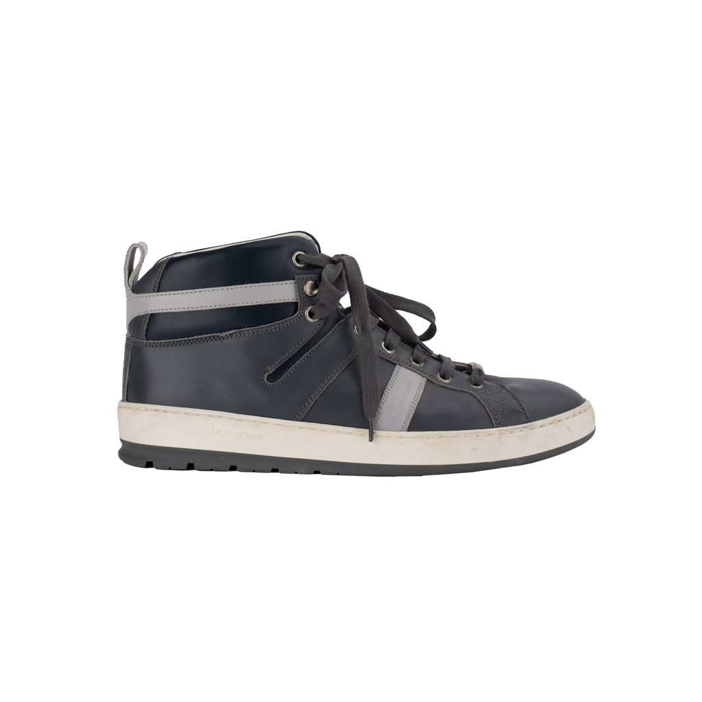 Christian Dior and White Sneakers - '10s White Leather Good - Front View