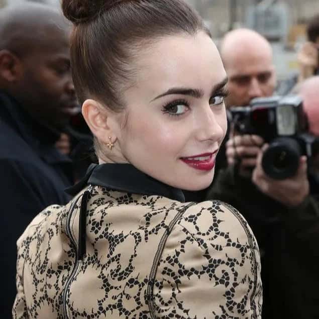 Louis Vuitton Printed Top with Collar - '10s Black Silk Good - Back View