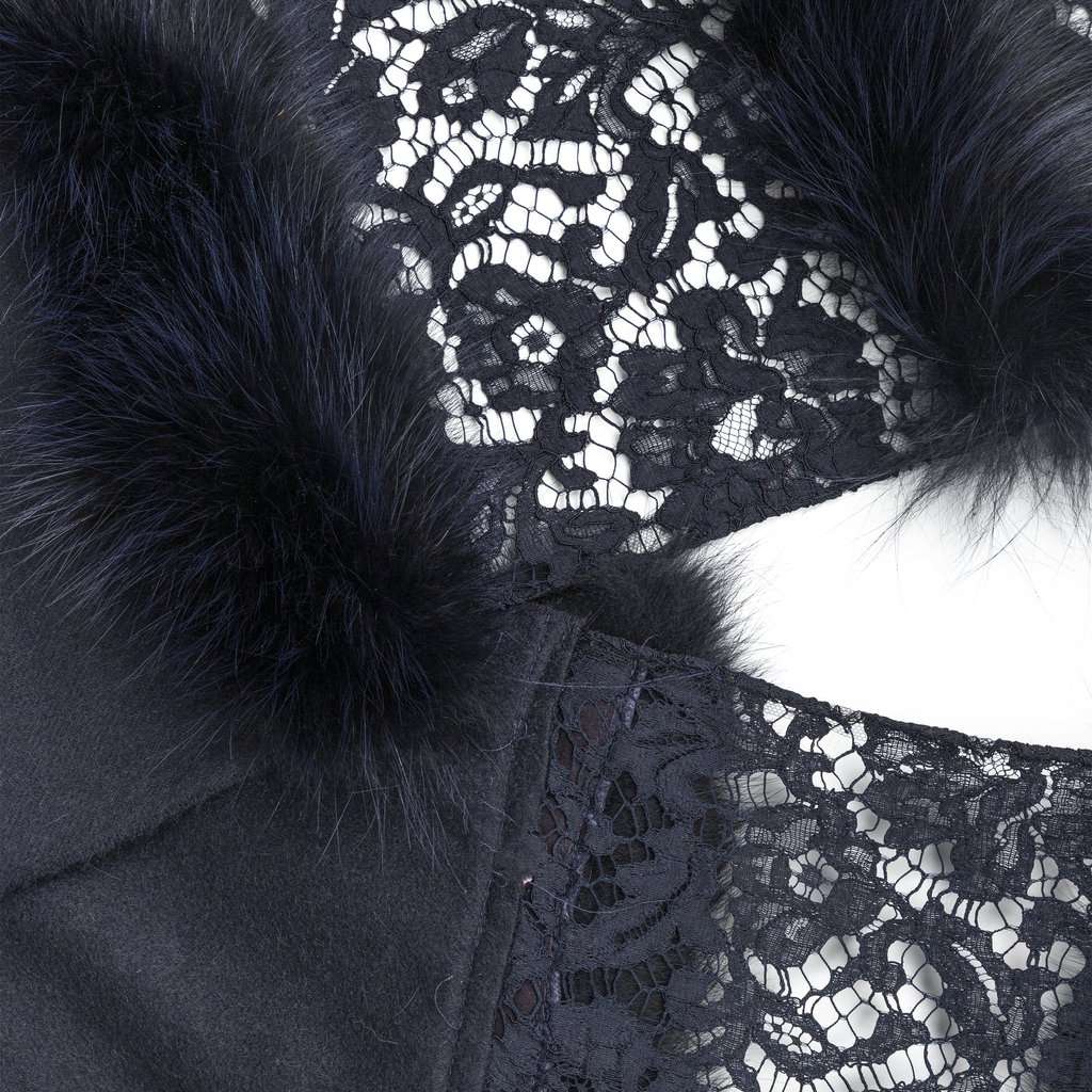 Valentino Lace and Fur Scarf - '10s Navy Lace Good - Model View