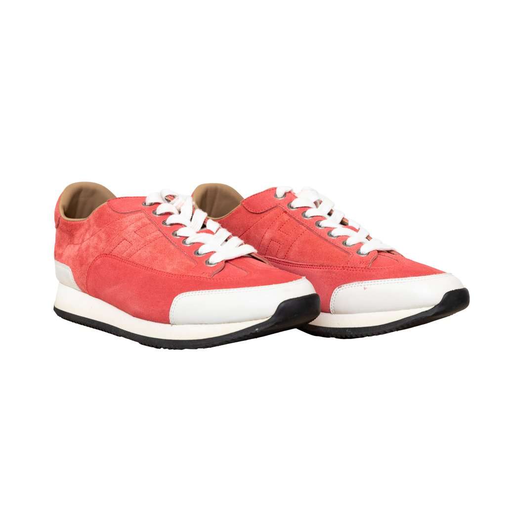 Hermès Logo Low-cut Sneakers - '10s Pink Suede Good - Model View