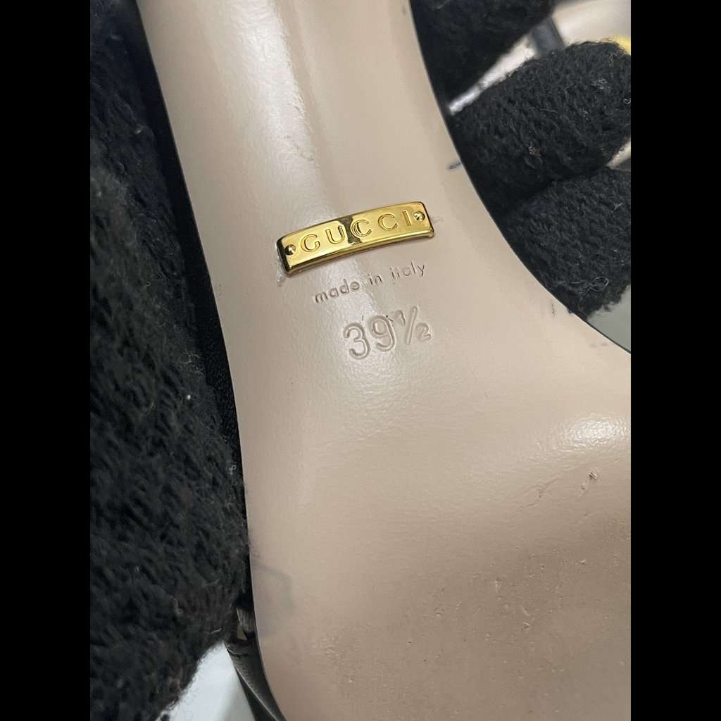 Gucci Leather Crystal Embellished Sandals Black Very good condition - Box View