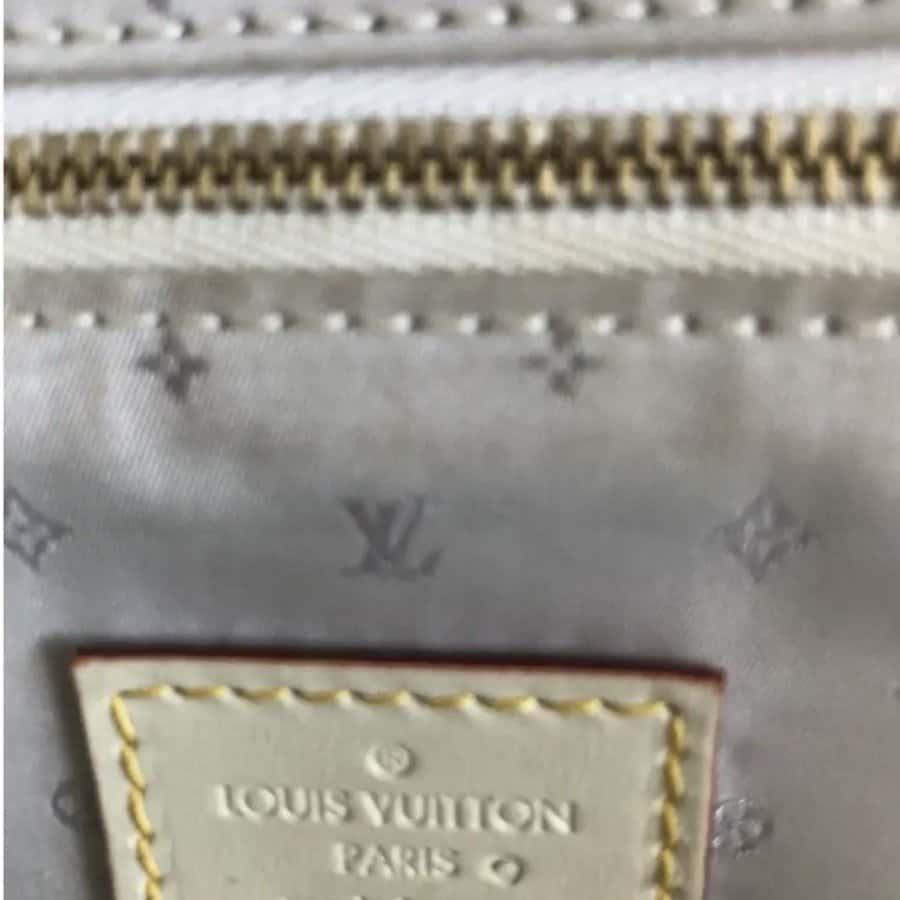 Louis Vuitton Ingénieux Leather Handbag White Leather Good condition - Model View