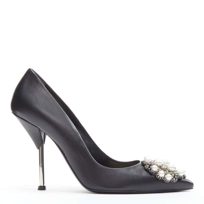 Alexander McQueen Pearl Stiletto Pumps Black Leather Very good condition - Inside View