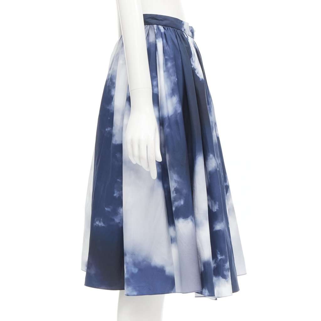 Alexander McQueen Cloud Flared Skirt Blue Cotton Never worn - Model View