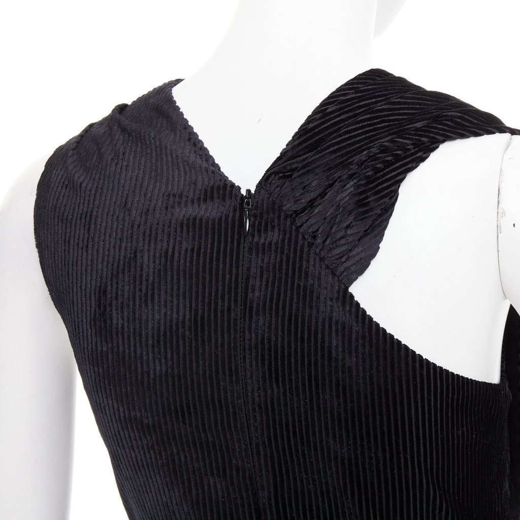 Shushu Tong Tuck Edge Sloping Black Polyester Very good condition - Back View