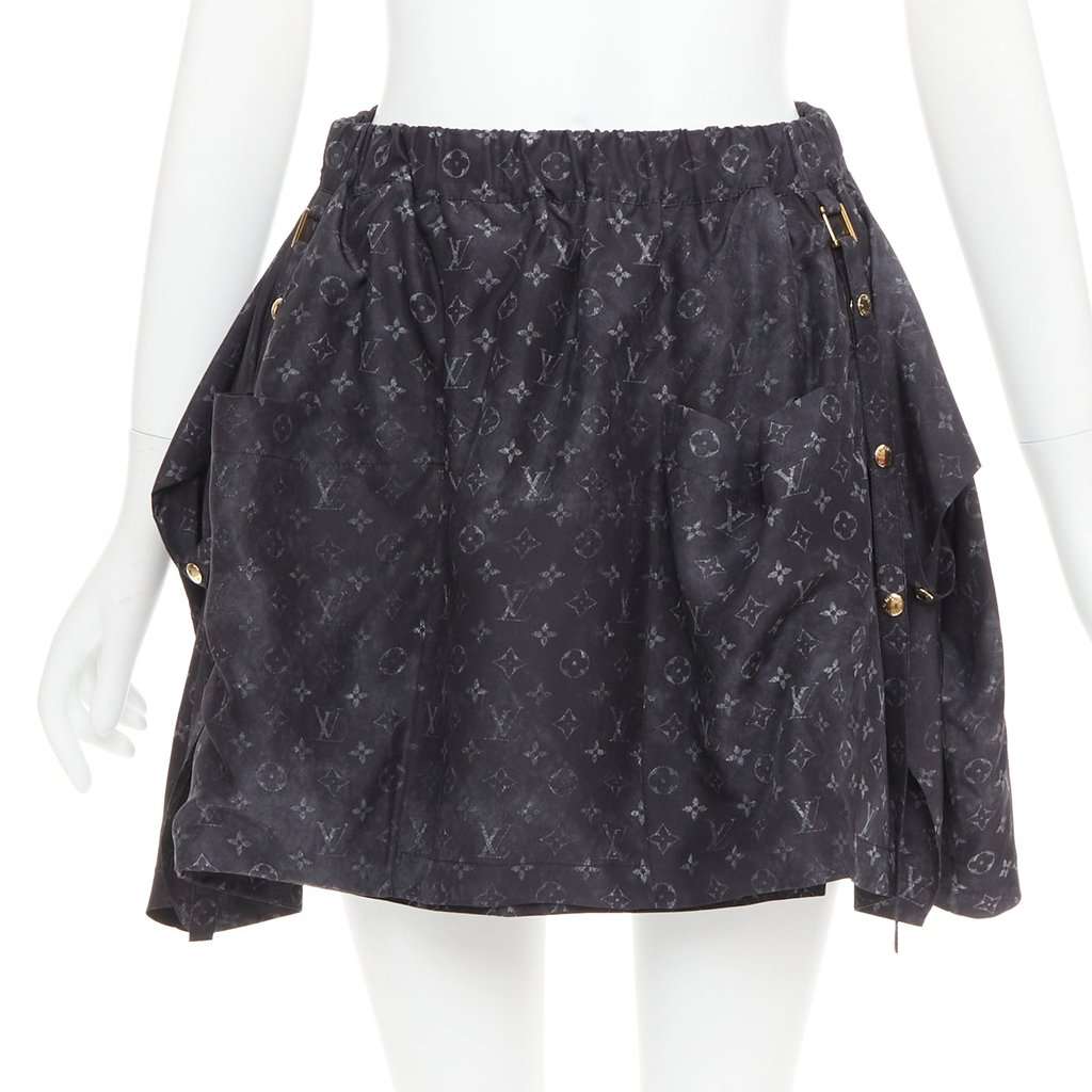 Louis Vuitton 1AAY5G Monogram Cloud Pocket Grey Silk Very good condition - Front View