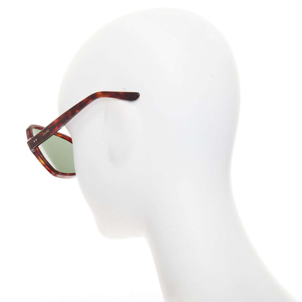 Celine CL400641 Brown Plastic Very good condition - Model View
