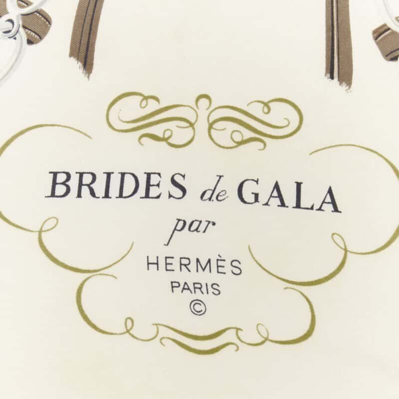 Hermès Brides Print Scarf Brown Silk Good condition - Model View
