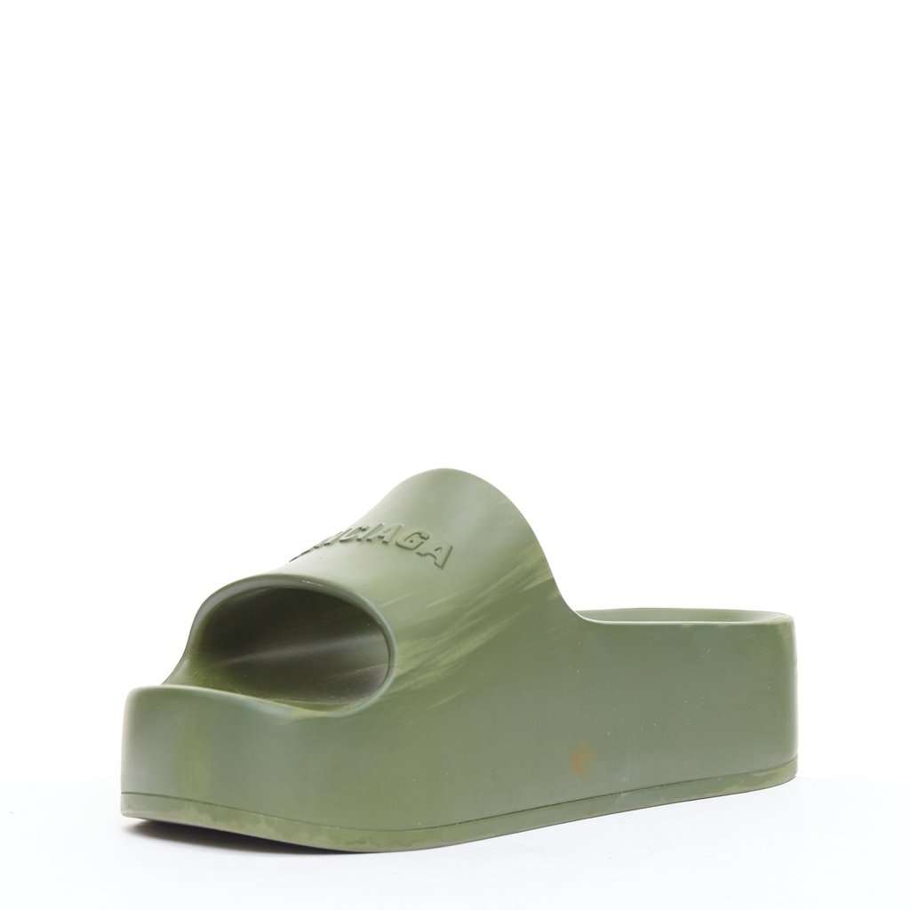 Balenciaga Chunky Green Rubber Fair condition - Model View