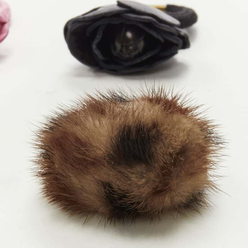 Unsigned Rose Fur Hair Tie MultiColor Leather Very good condition - Box View