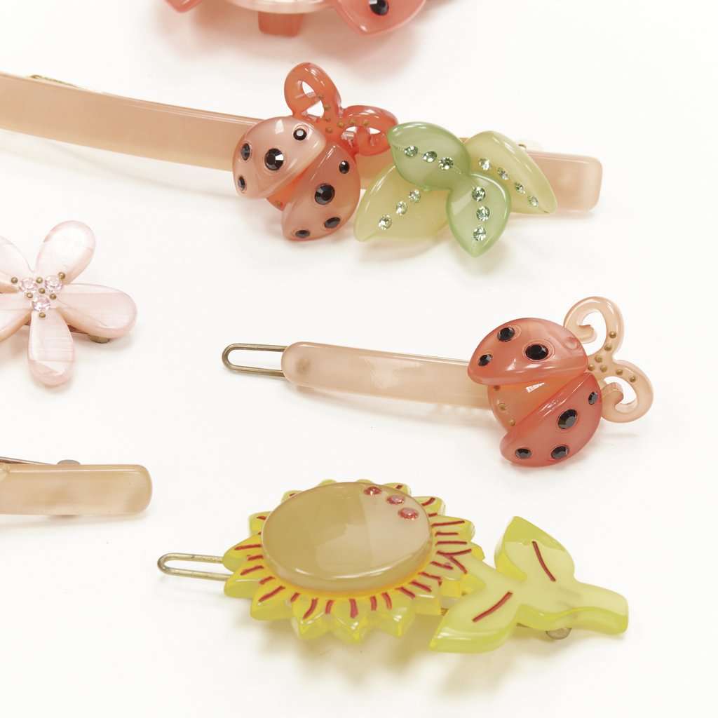 Unsigned Beetle Hair Clips Pink Plastic Very good condition - Inside View