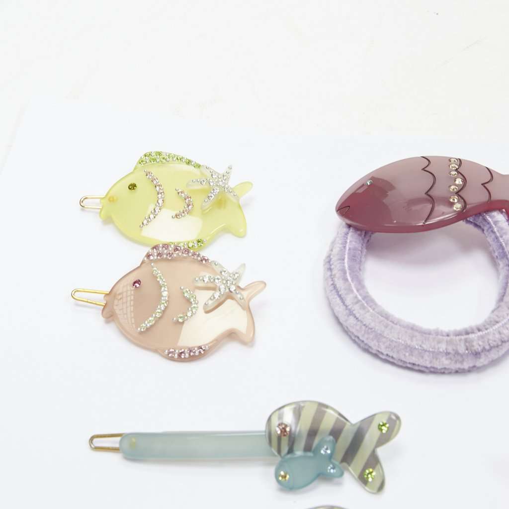 Unsigned Fish Hair Clips MultiColor Plastic Very good condition - Inside View