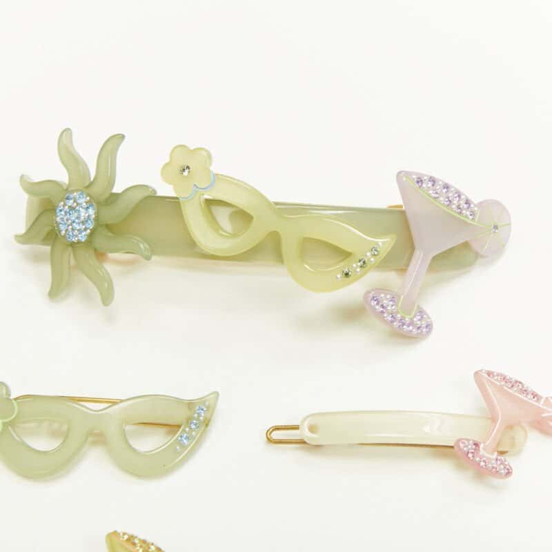 Unsigned Martini Hair Clips MultiColor Plastic Very good condition - Inside View