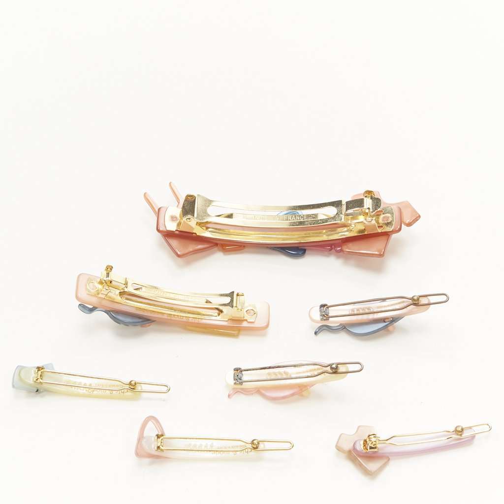Unsigned Pastel Acrylic Clips MultiColor Plastic Very good condition - Model View