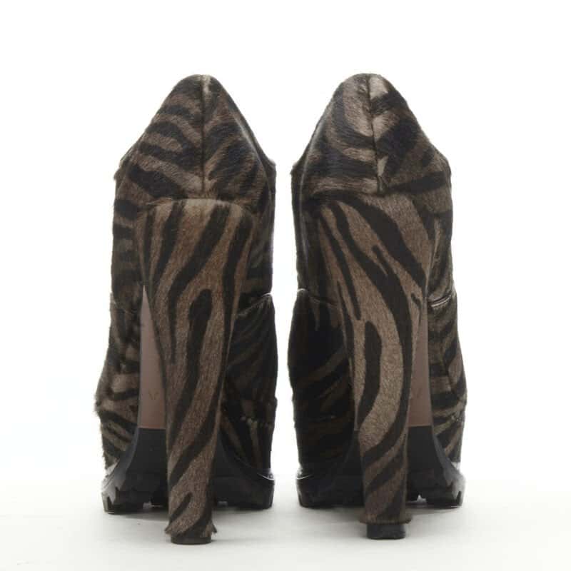 Alaïa Zebra Stripe Sole Bootie Brown Leather Never worn - Box View