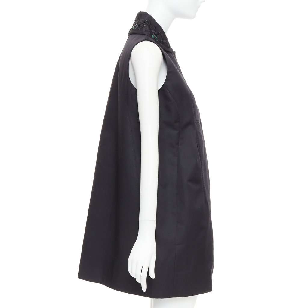 Shiatzy Chen Black Wool Top Black Wool Very good condition - Model View