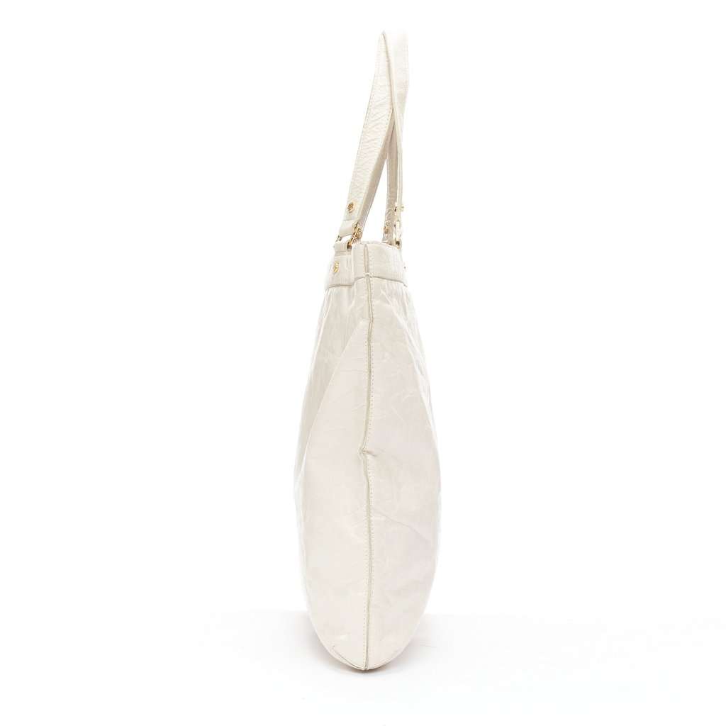 Tory Burch Oversized Zip Clutch White Leather Very good condition - Model View