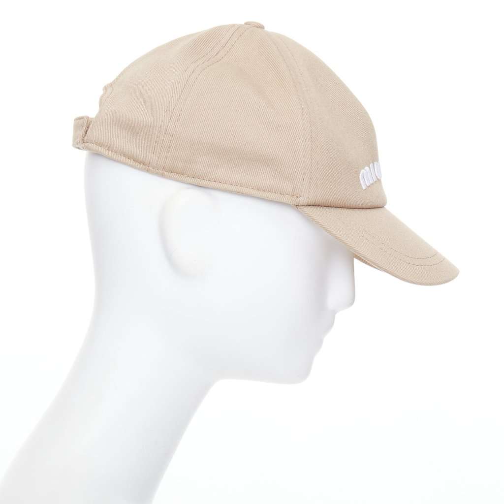 Miu Miu Beige Cotton Hats Beige Cotton Good condition - Model View