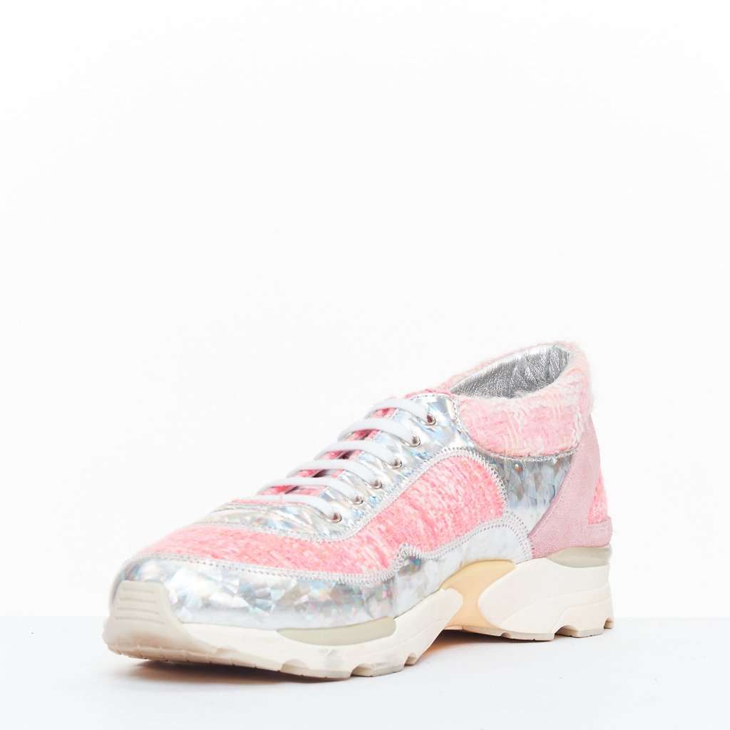 Chanel Pink Tweed Trainers Pink Tweed Good condition - Model View