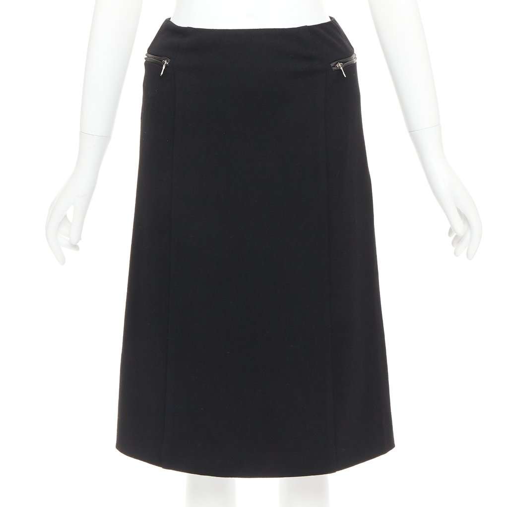 Prada Black Wool Skirt Black Wool Very good condition - Front View