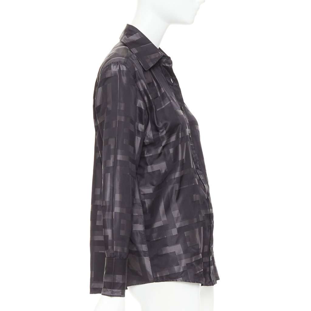 Gucci Black Silk Top Black Silk Very good condition - Model View