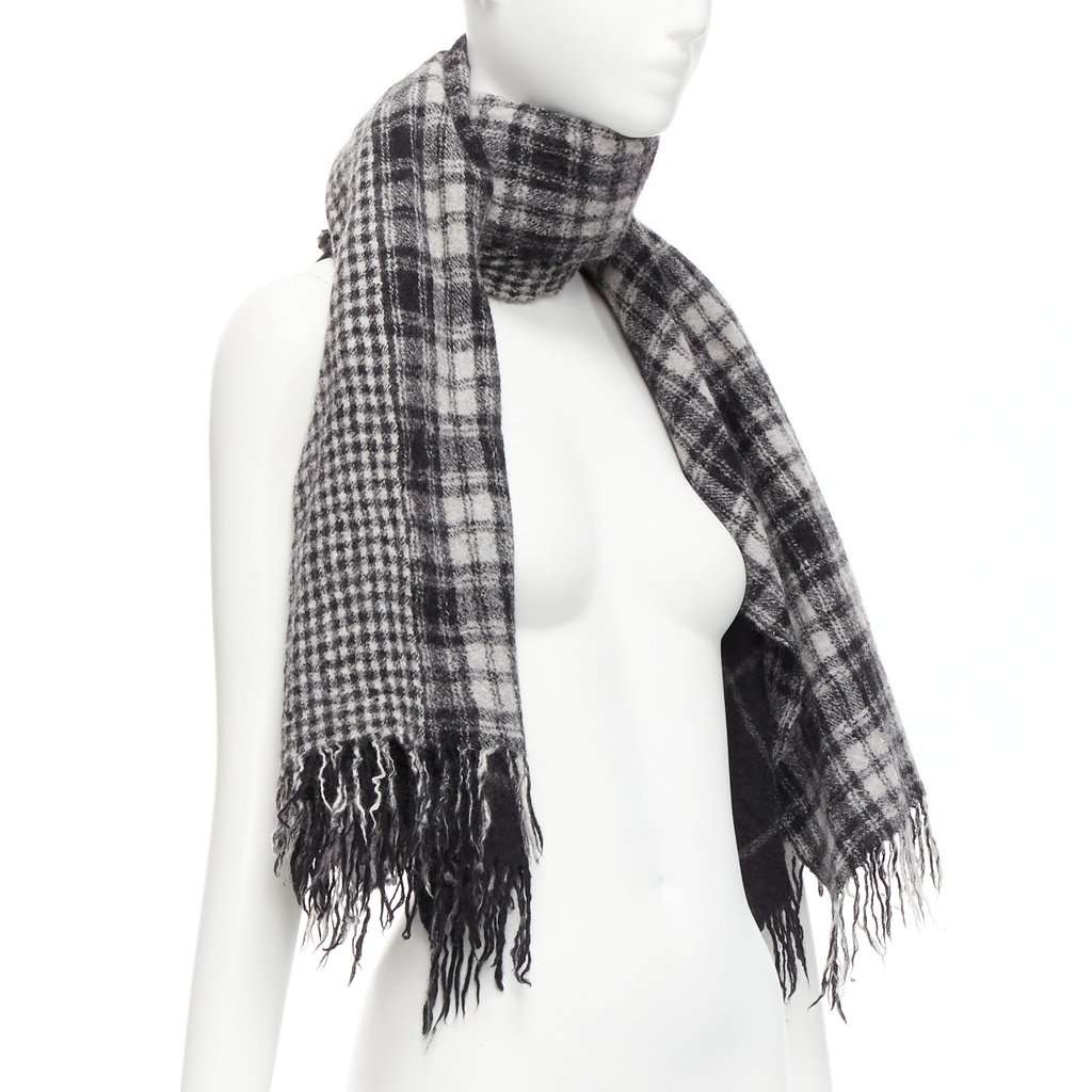 Yohji Yamamoto Check Fringe Scarf Grey Wool Very good condition - Inside View