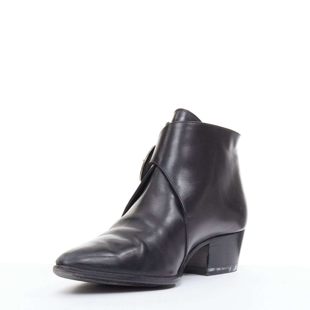 Saint Laurent Black Leather Heels Black Leather Fair condition - Model View