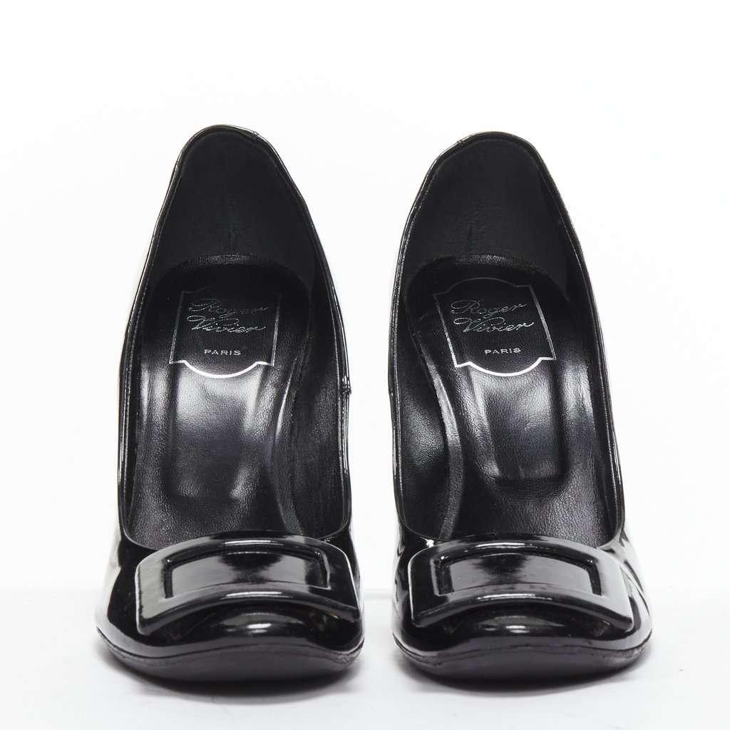 Roger Vivier Buckle Curved Pumps Black Good condition - Model View